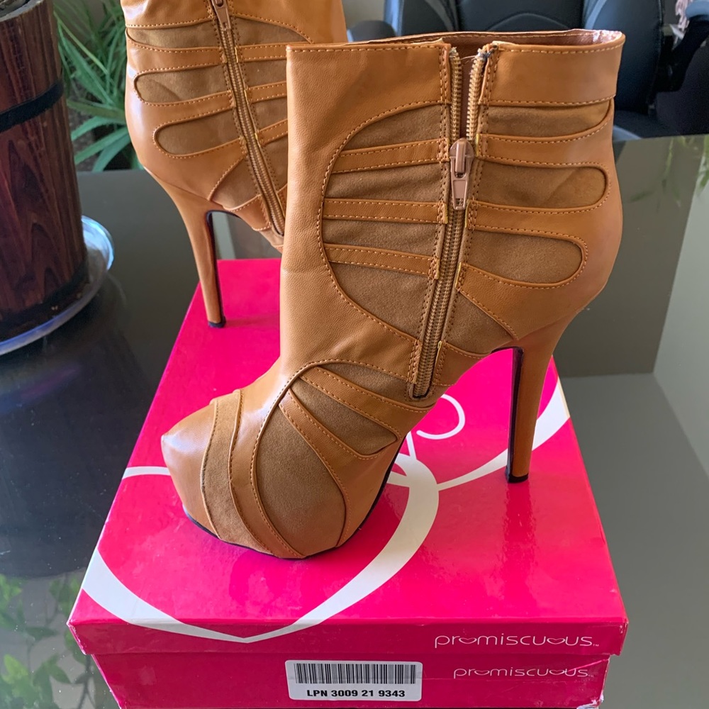Promiscuos Boots